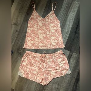 Vince Camuto Pajama Set